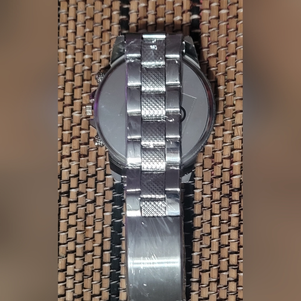 Geneva Blue Dial Silver Band Watch NEW - Picture 2 of 6